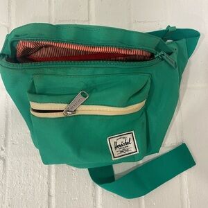Herschel Supply Company Green Fannypack/Crossbody Bag